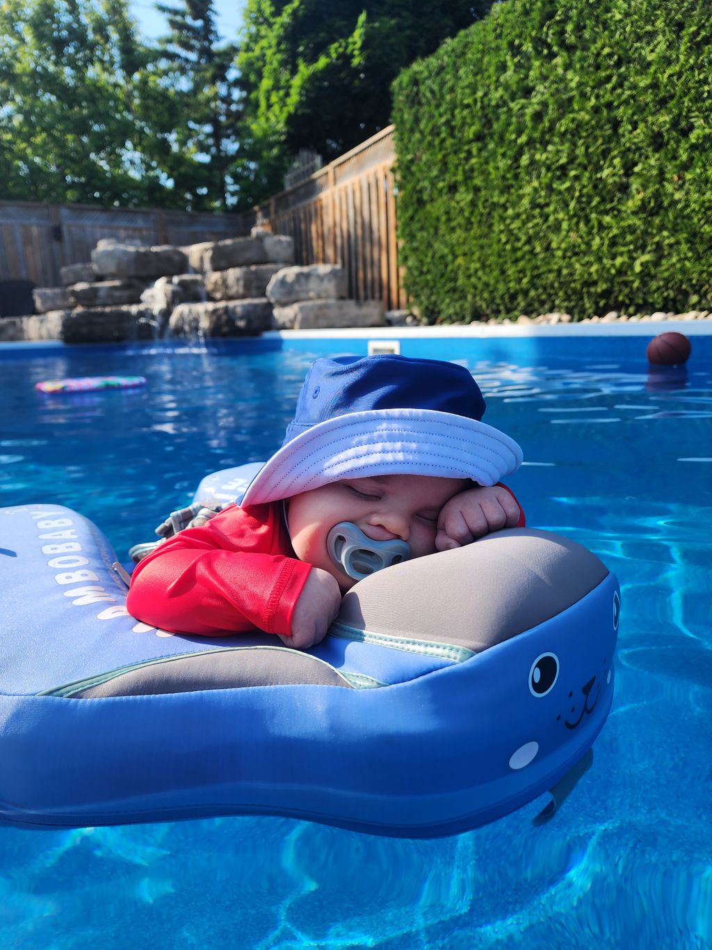 Mambobaby Float
